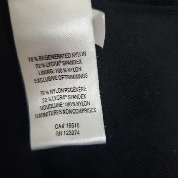 Lole bikini top, bra top style with adjustable straps - Picture 5 of 10